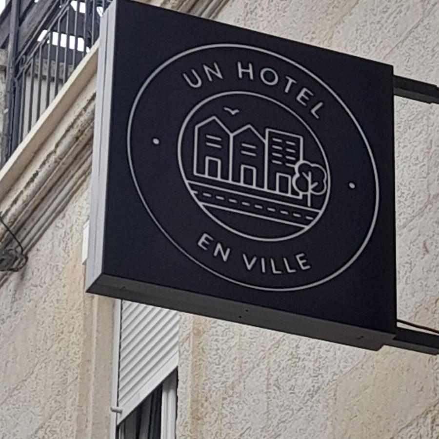 Un Hotel En Ville La Rochelle  Zewnętrze zdjęcie