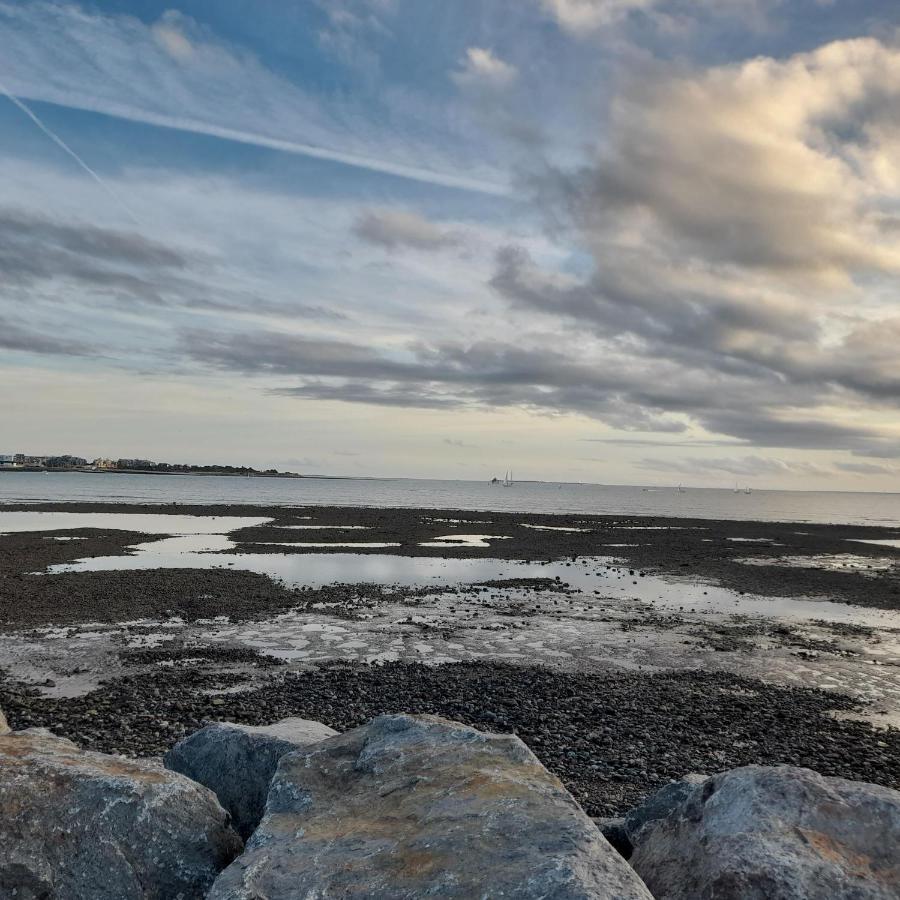 Un Hotel En Ville La Rochelle  Zewnętrze zdjęcie